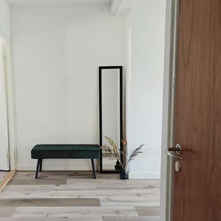 Keskustan Kolmio Apartament *